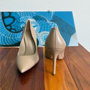 Tan High Heels with Classic Silhouette